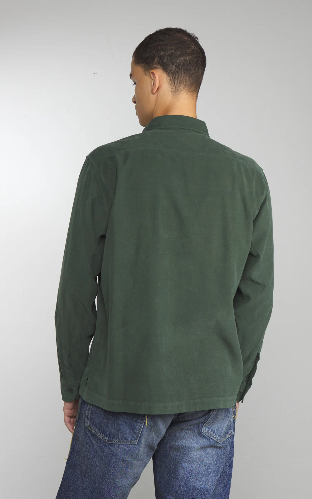Merz b. Schwanen SHIRT06LC Light Cotton Corduroy Shirt Forest - Image 5