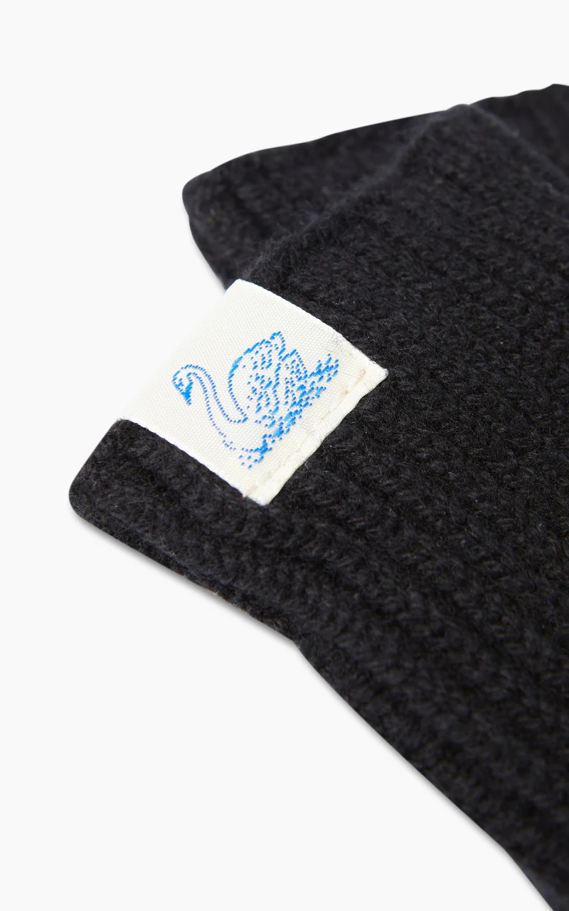 Merz b. Schwanen SKWW02 Wrist Warmers Deep Black - Image 2