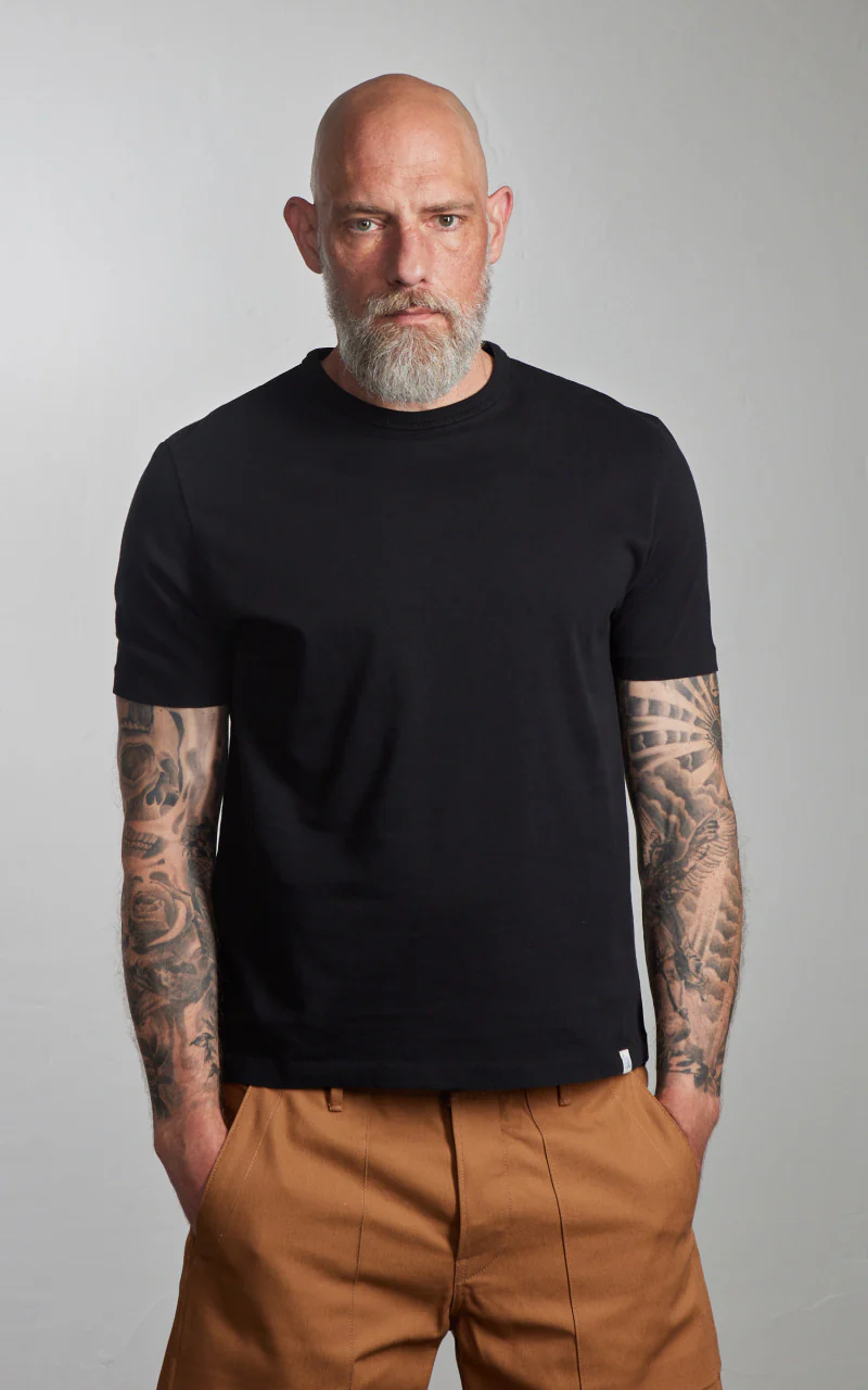 Merz b. Schwanen TEE02 Tee Deep Black - Image 2