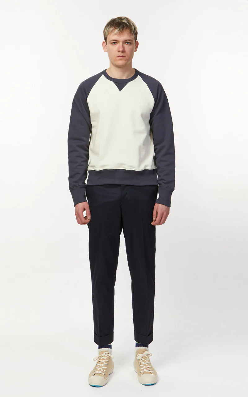 Merz b. Schwanen TR349 Good Training Sweatshirt Oat/Navy - Image 2