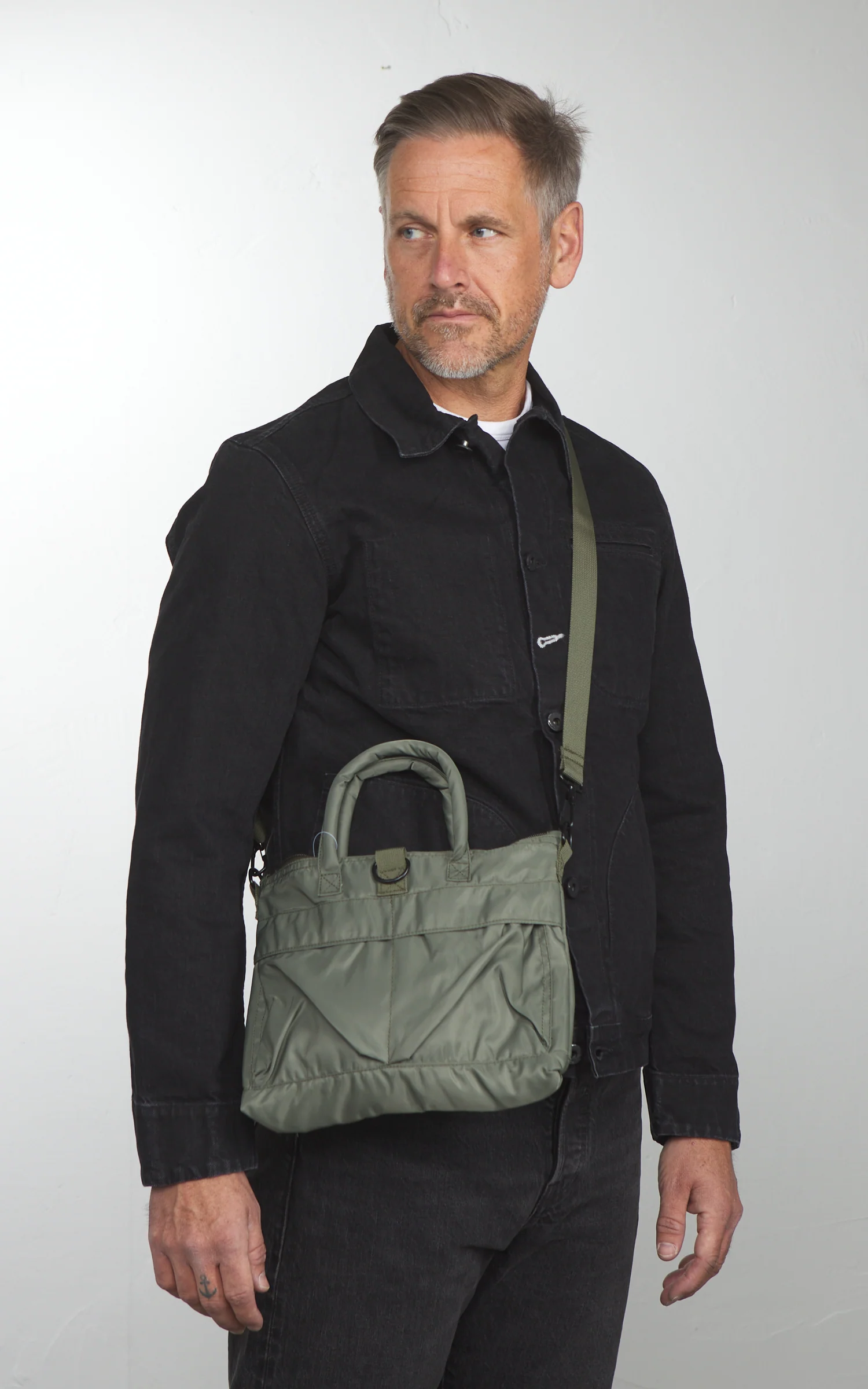 Military Surplus Mini US Helmet Bag Olive - Image 2