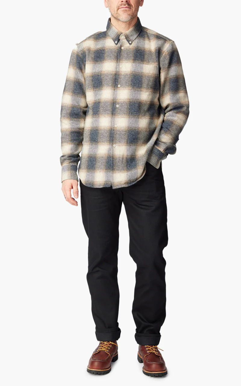Naked & Famous Denim Easy Guy Solid Black Selvedge Black 13oz - Image 2