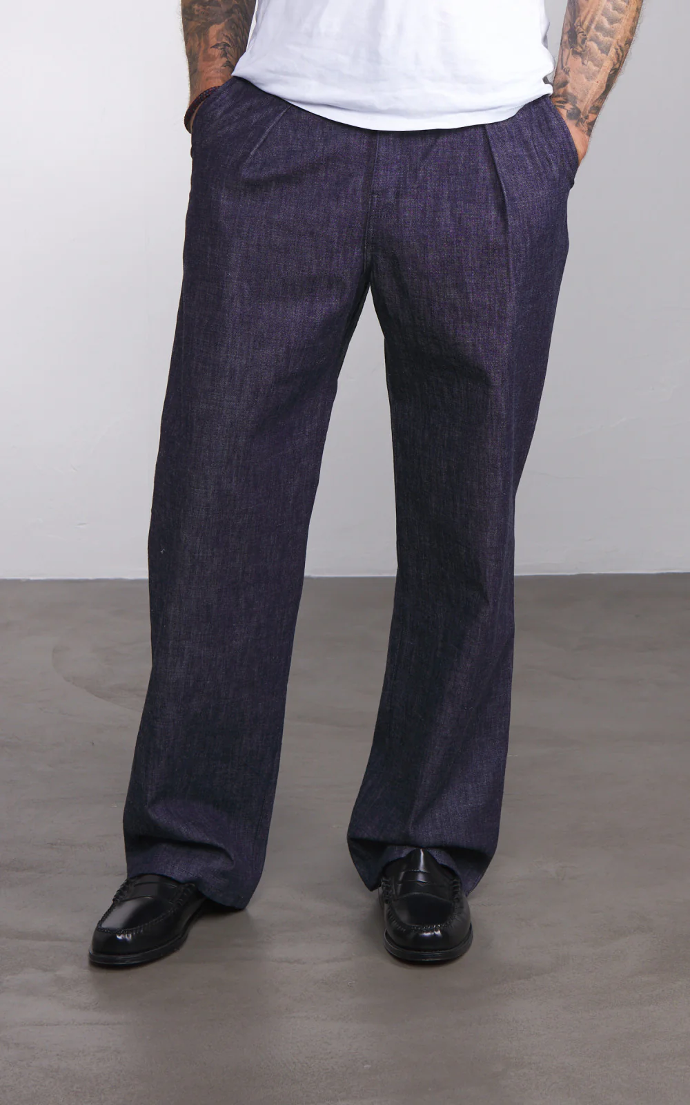 Naked & Famous Denim Pleated Trouser Rinsed Denim Indigo 10oz - Image 2