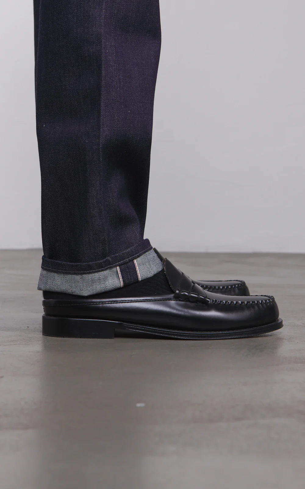 Naked & Famous Denim Weird Guy Indigo Selvedge 13oz - Image 8
