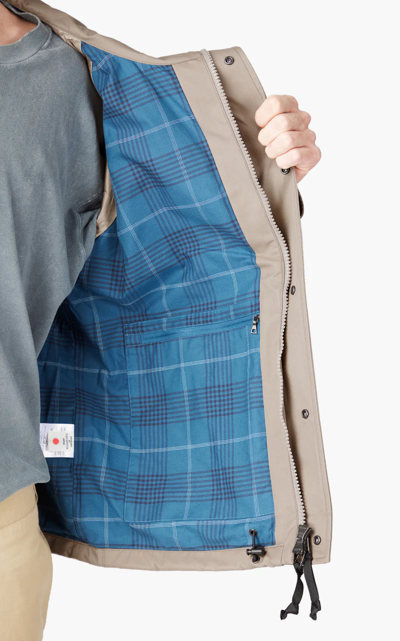 Nanamica 2L GORE-TEX Cruiser Jacket Beige - Image 6