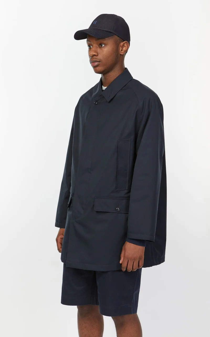 Nanamica 2L GORE-TEX Short Soutien Collar Coat Navy - Image 4