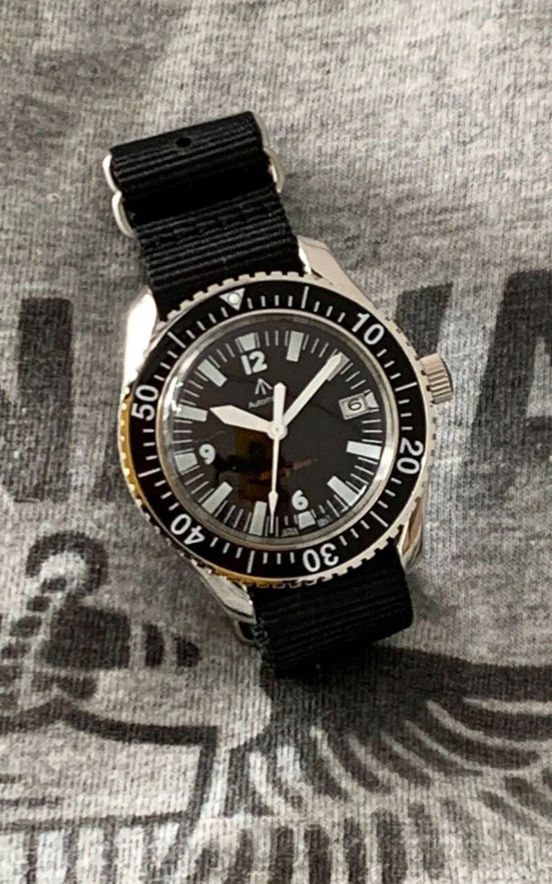 Naval Watch Company MIL-05 Automatic Royal Military Diver Watch Silver/Black - Image 3