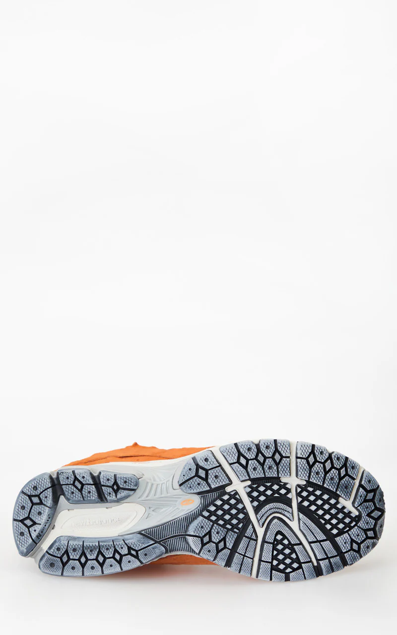 New Balance M2002 RDE Vintage Orange - Image 4