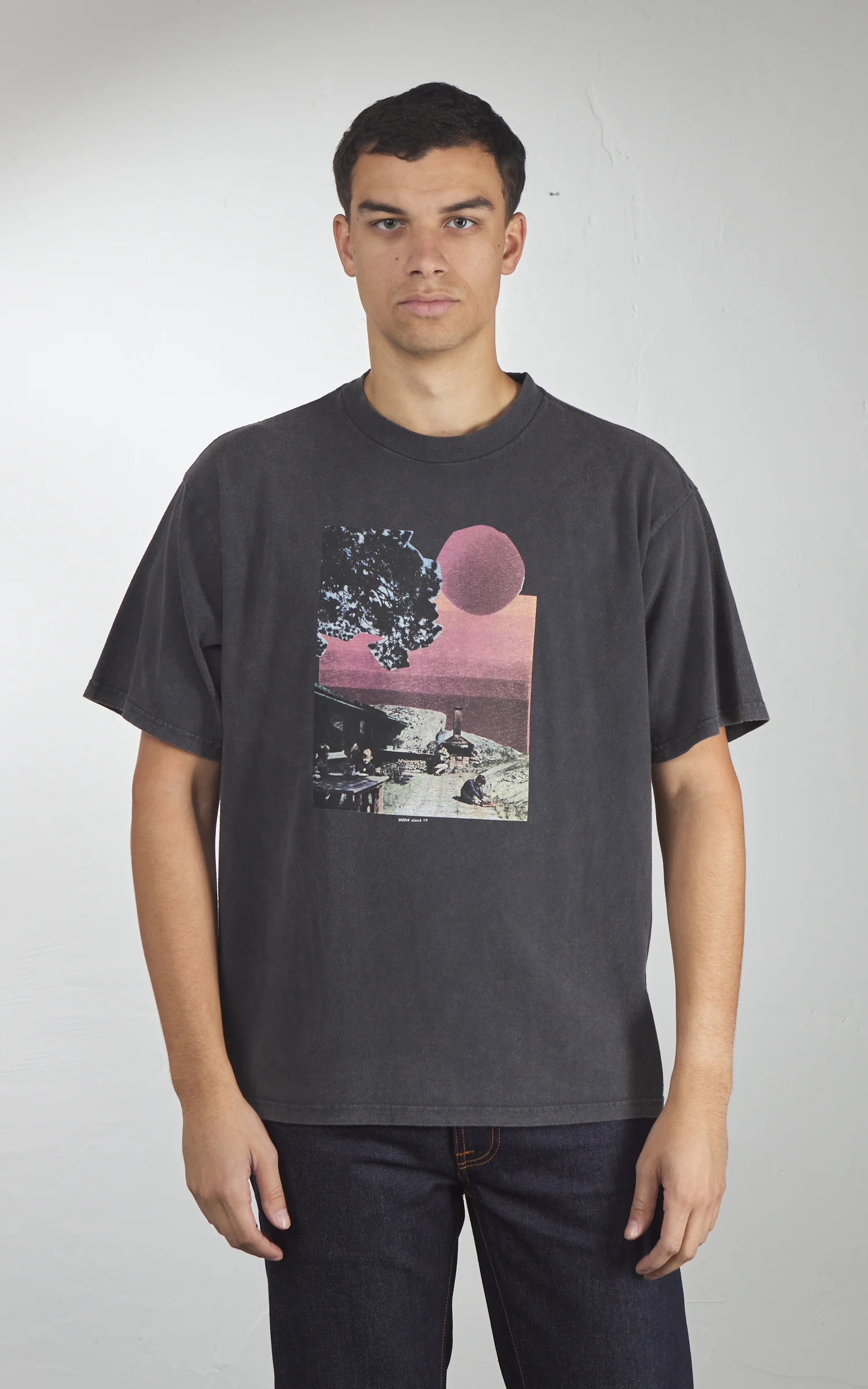 Nudie Jeans Koffe Sunburns T-Shirt Antracite - Image 2
