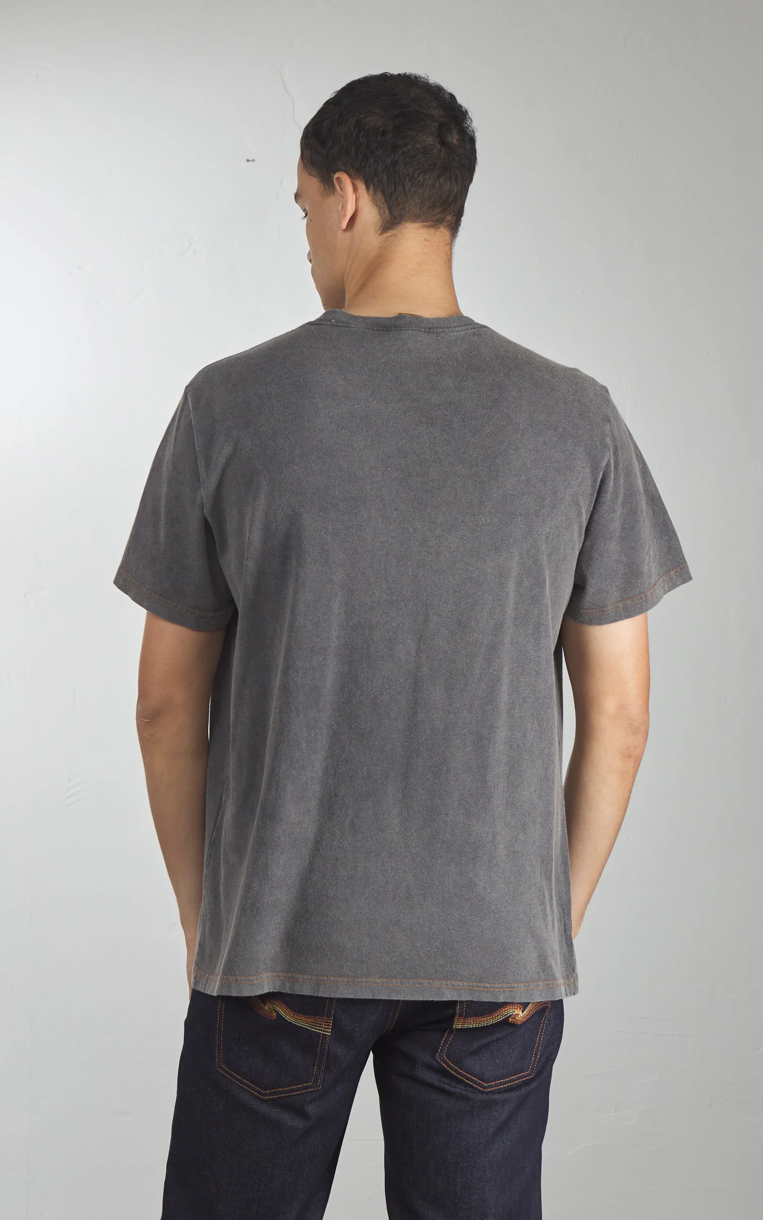 Nudie Jeans Roy Sunburns T-Shirt Antracite - Image 4