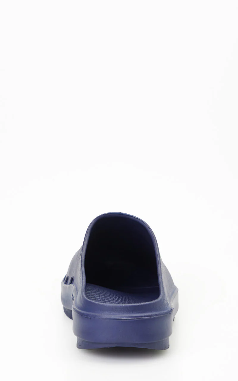 OOFOS Oocloog Sandals Navy - Image 5