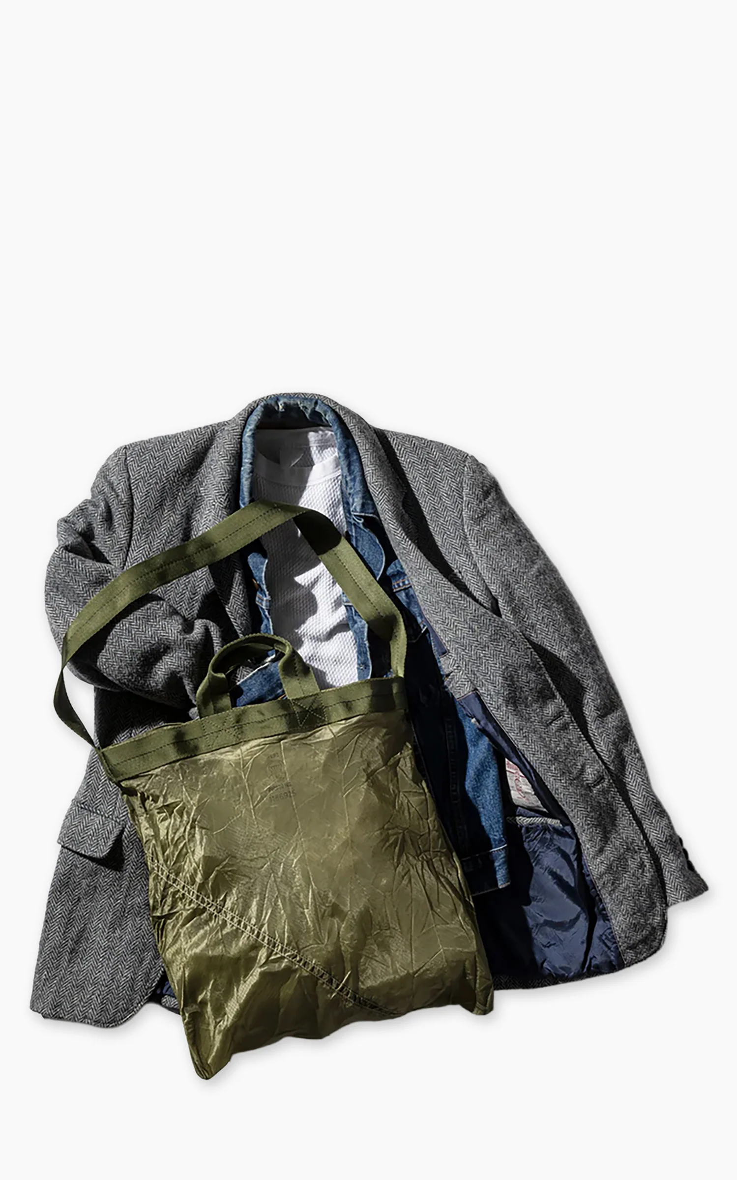 Puebco Vintage Parachute Light 2-Way Bag Olive - Image 3
