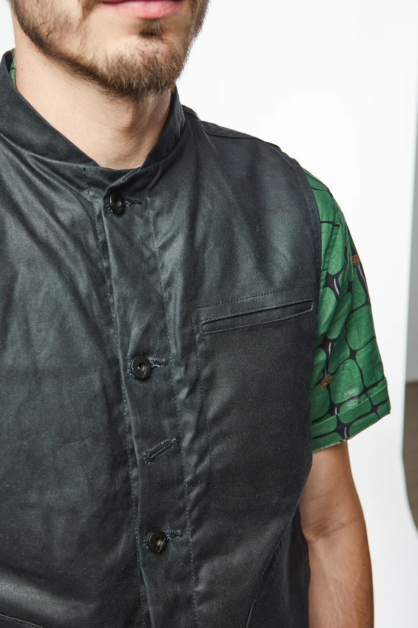 Rogue Territory Supply Vest Waxed Canvas Ridgeline Black - Image 4