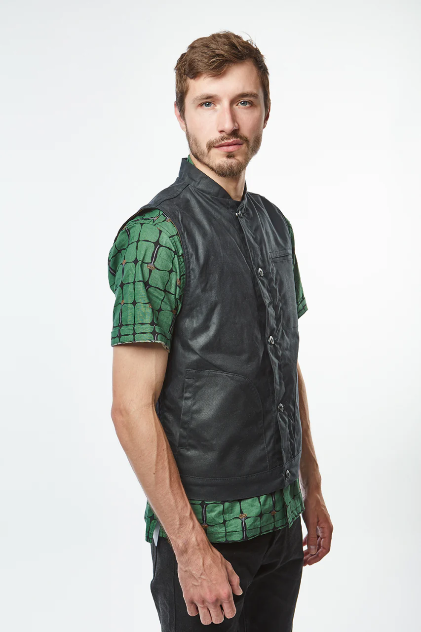 Rogue Territory Supply Vest Waxed Canvas Ridgeline Black - Image 6