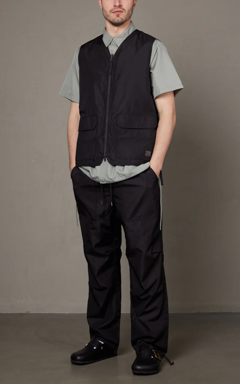 Taion Military Reversible V-Neck Vest Black - Image 2