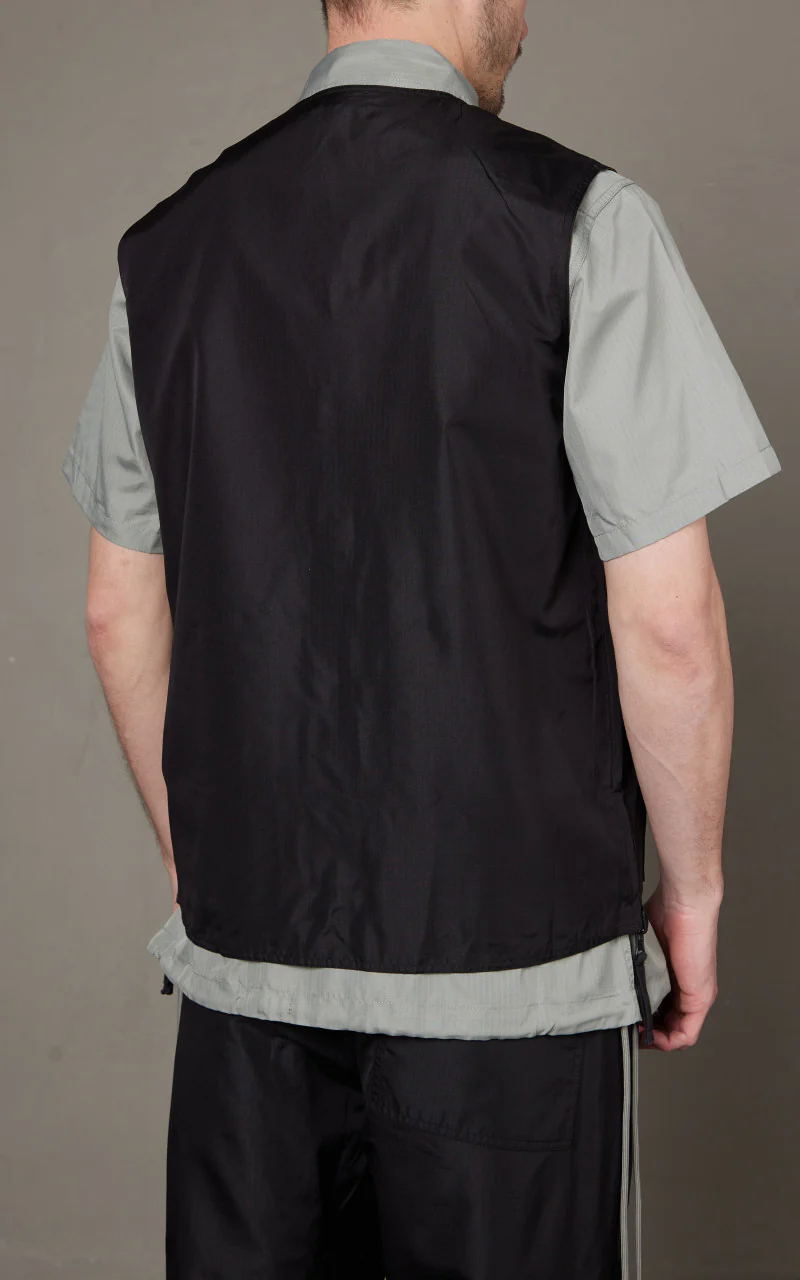 Taion Military Reversible V-Neck Vest Black - Image 8