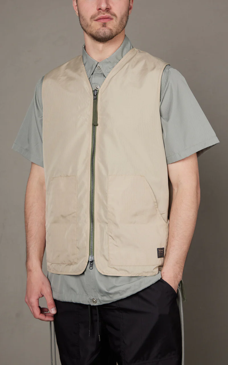 Taion Military Reversible V-Neck Vest Olive - Image 3