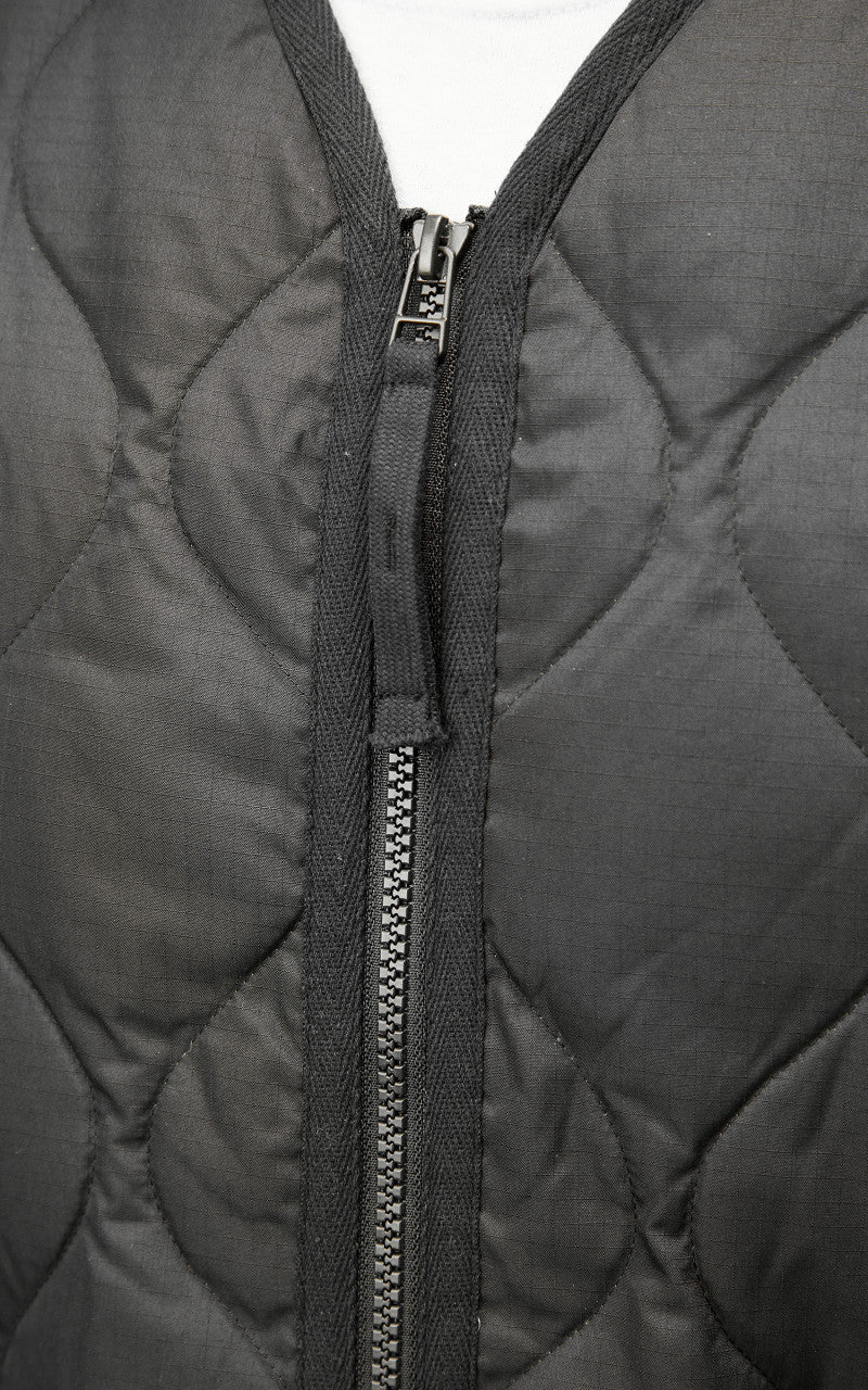 Taion Military Zip V-Neck Down Vest Black - Image 9