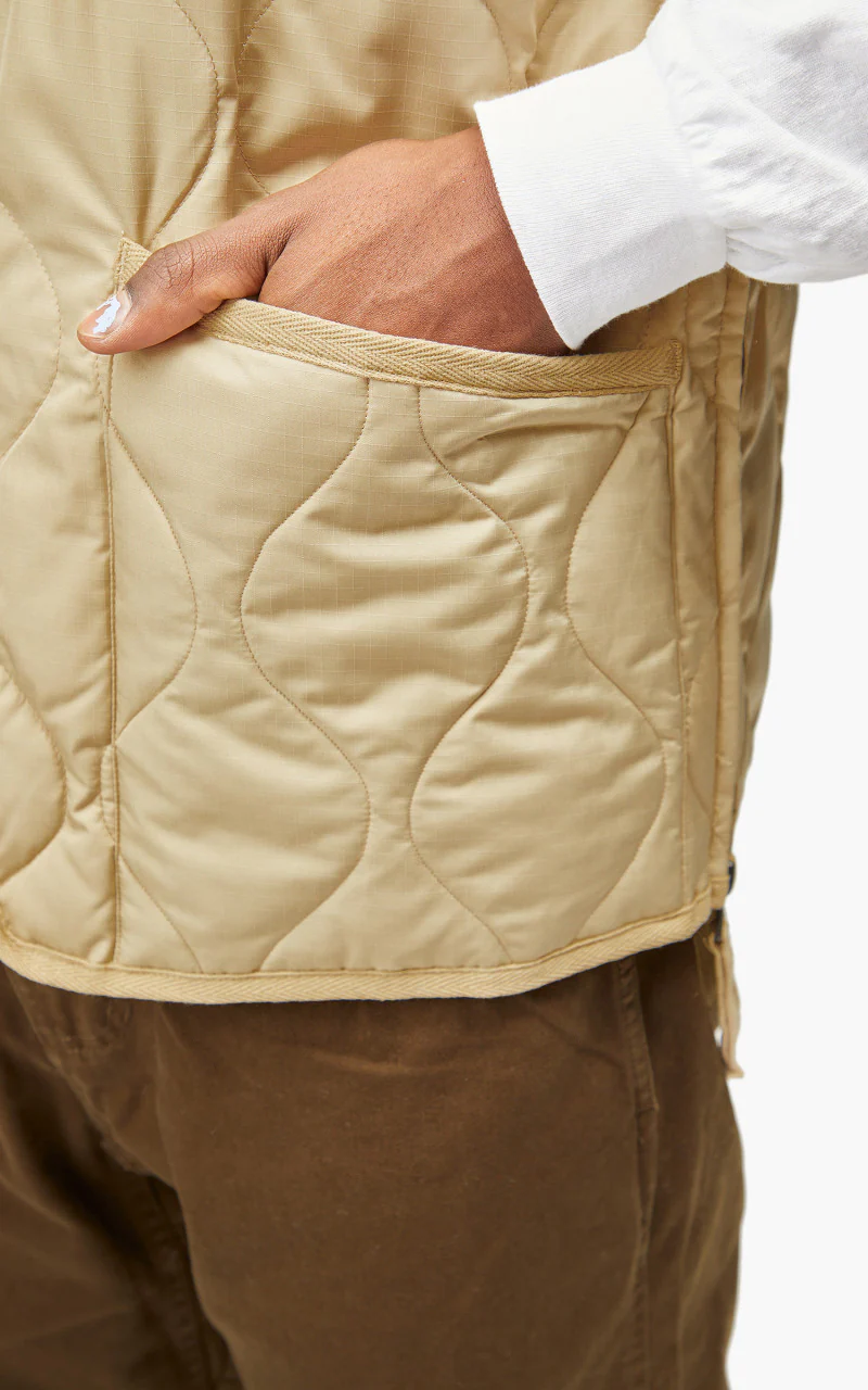 Taion Military Zip V-Neck Down Vest Cream - Image 8