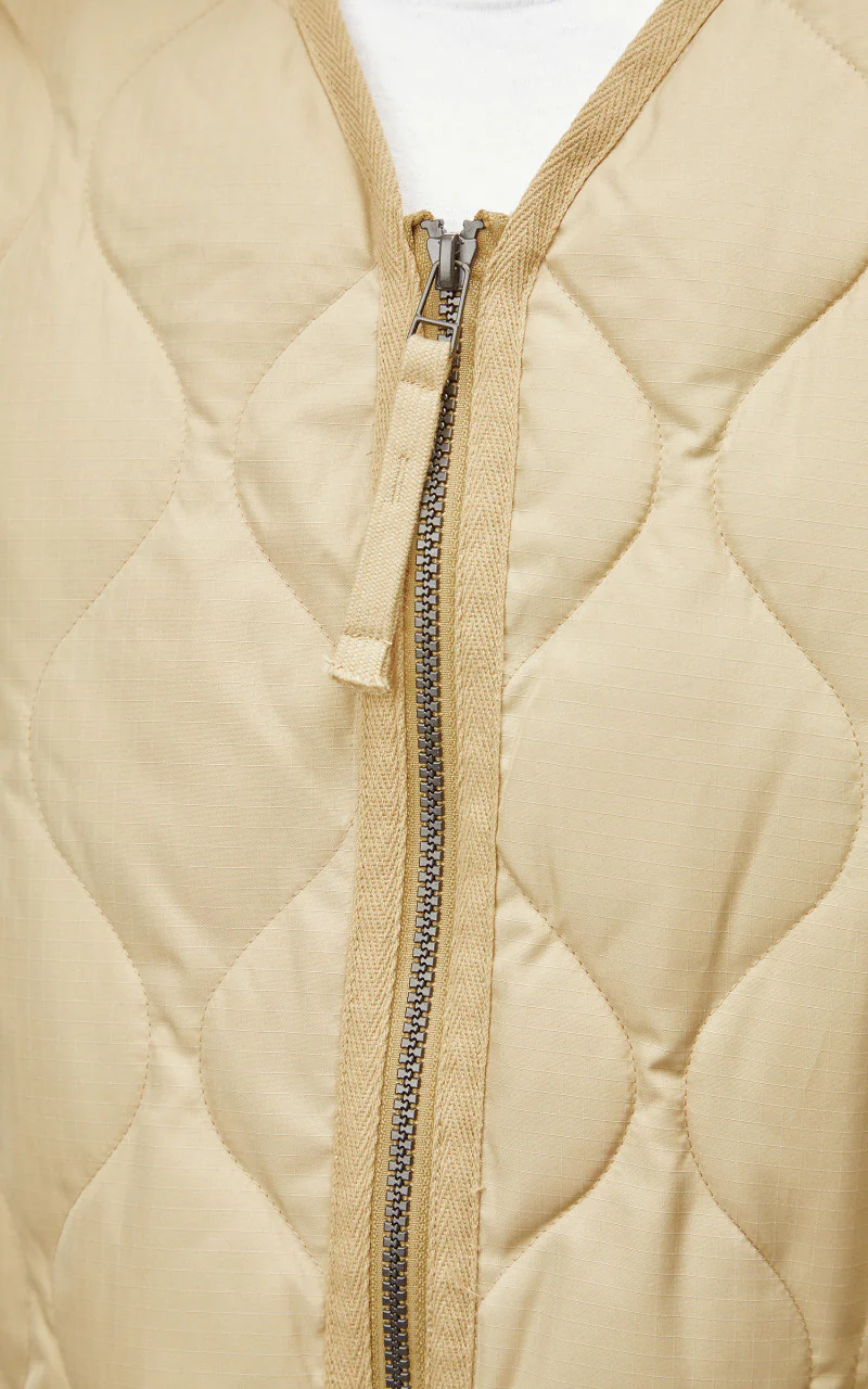 Taion Military Zip V-Neck Down Vest Cream - Image 9