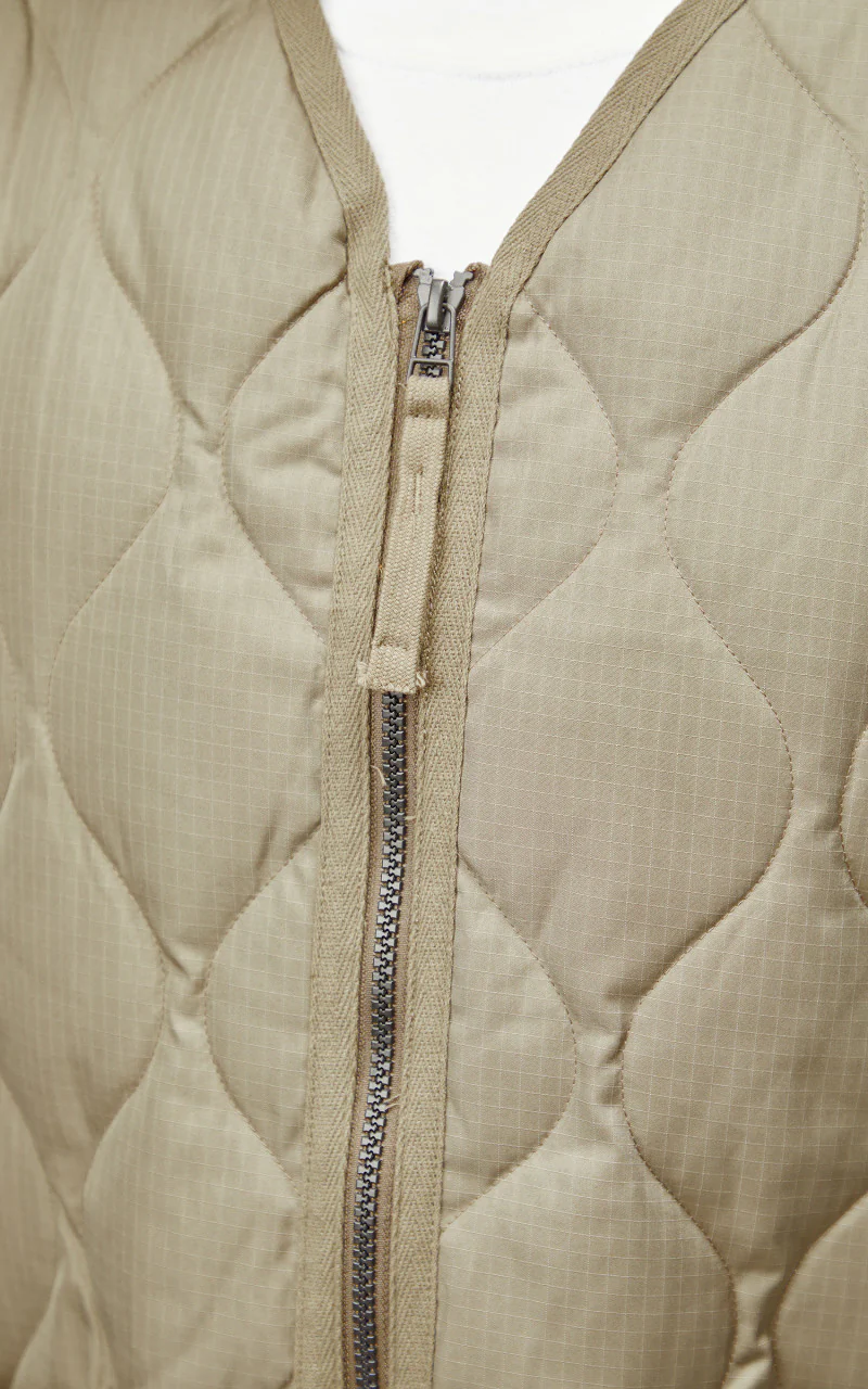 Taion Military Zip V-Neck Vest Light Mocha - Image 9