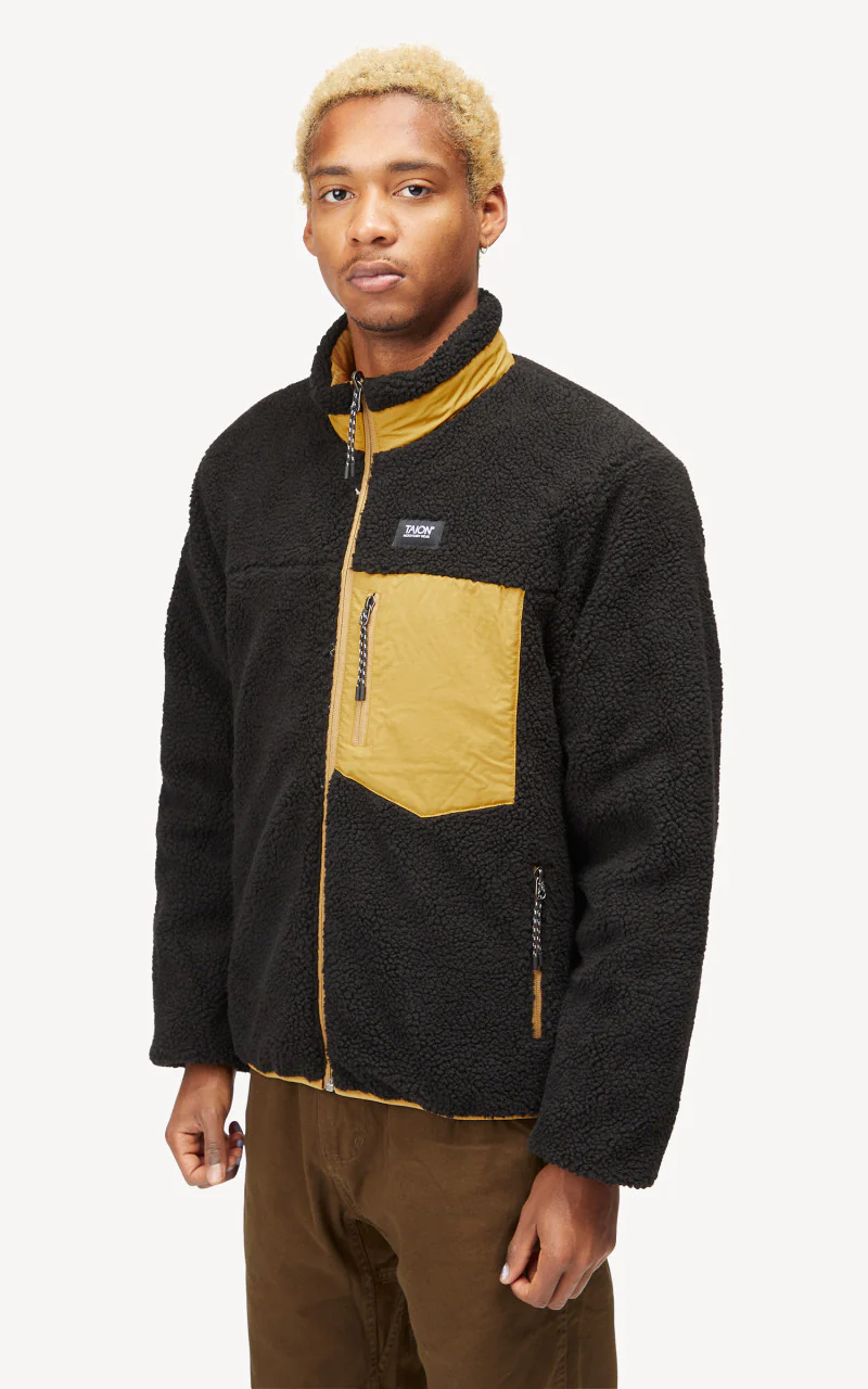 Taion Mountain Reversible Down x Boa Jacket Beige/Black - Image 11