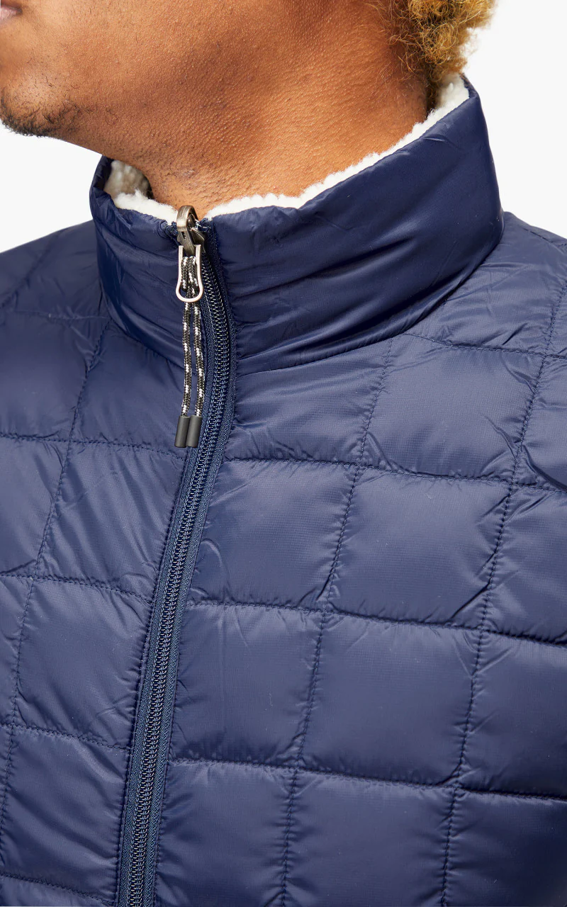 Taion Mountain Reversible Down x Boa Vest Navy/Ivory - Image 9