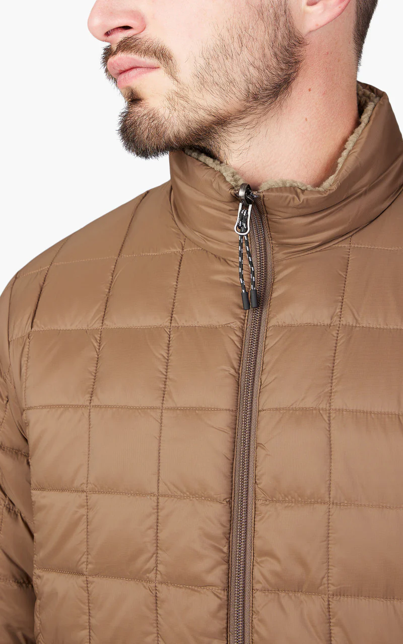 Taion Reversible Down x Boa Jacket Light Brown/Beige - Image 9