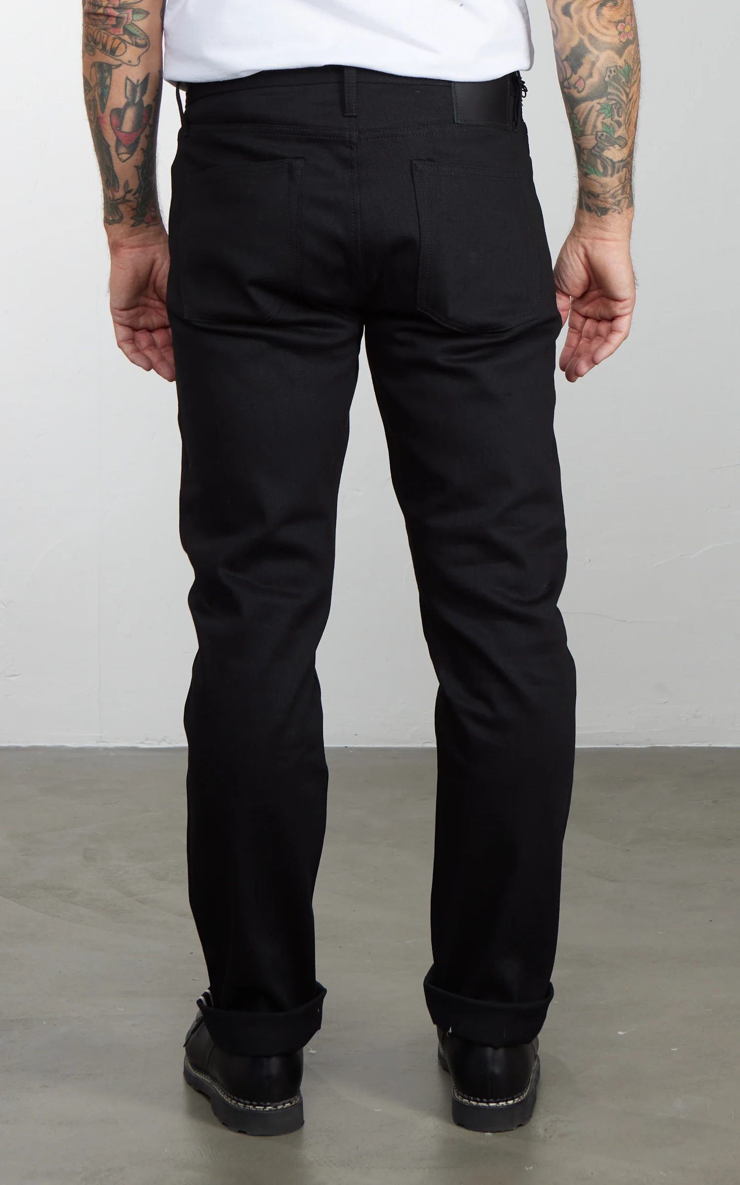 The Unbranded Brand UB444 Tight Fit Solid Black Stretch Selvedge Denim 11oz - Image 4