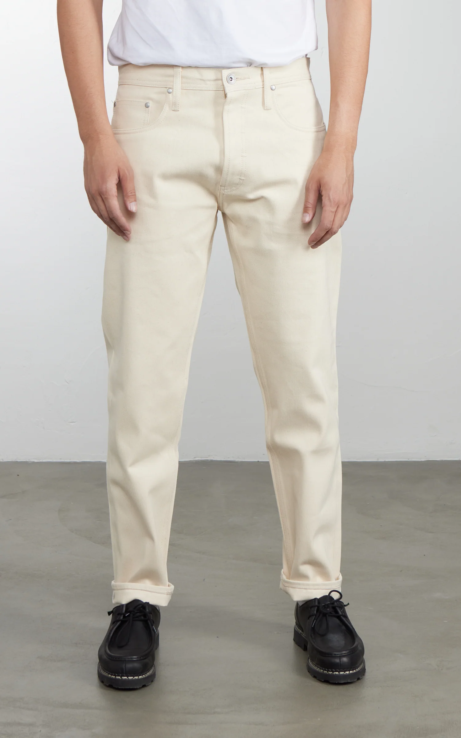 The Unbranded Brand UB697 Relaxed Tapered Fit Selvedge Ecru 13.5oz - Image 2
