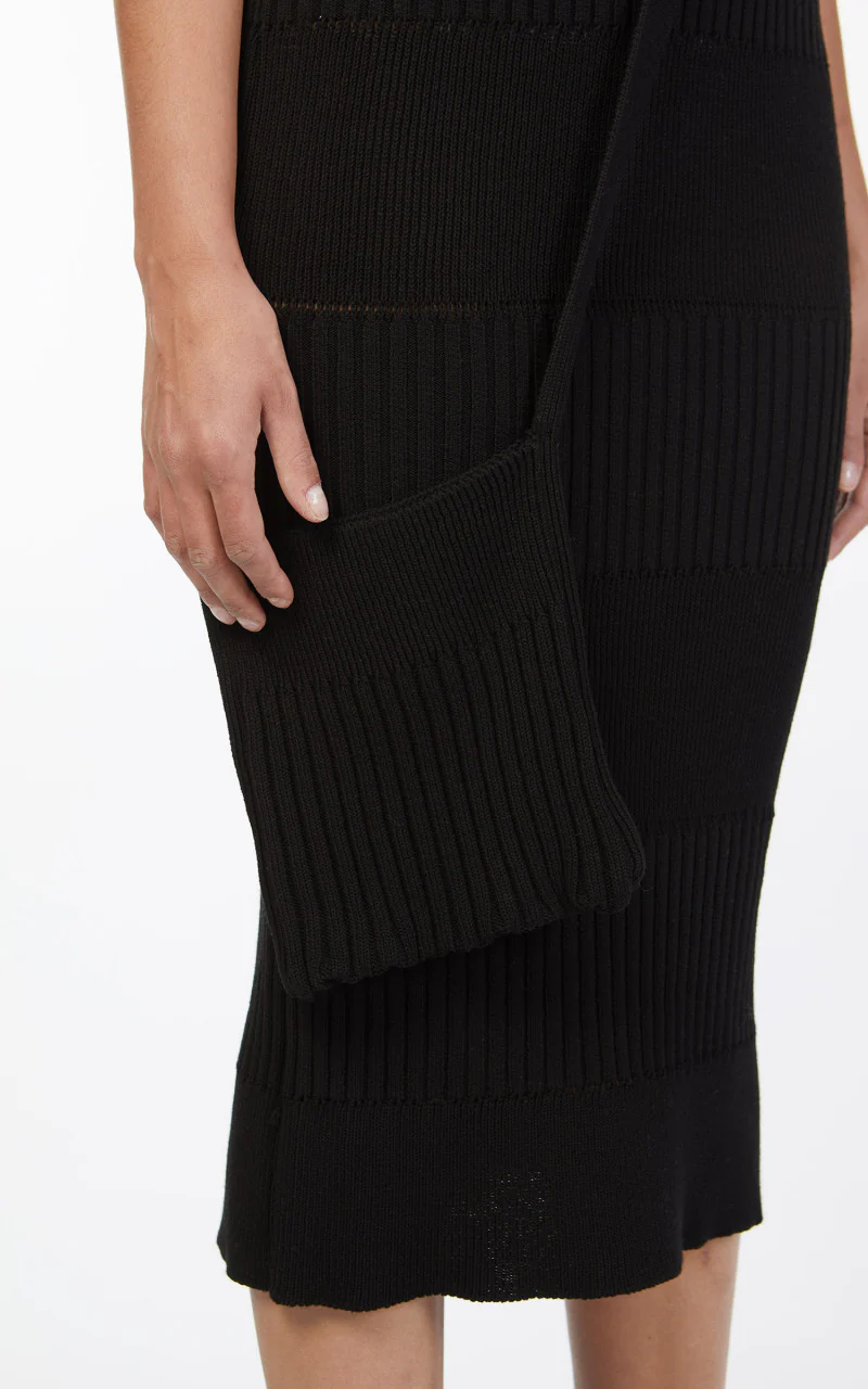 TheOpen Product Ribbed Block Knit Dress & Bag Black - Image 5