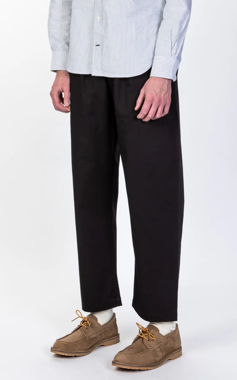 Universal Works Double Pleat Pant Twill Black - Image 4