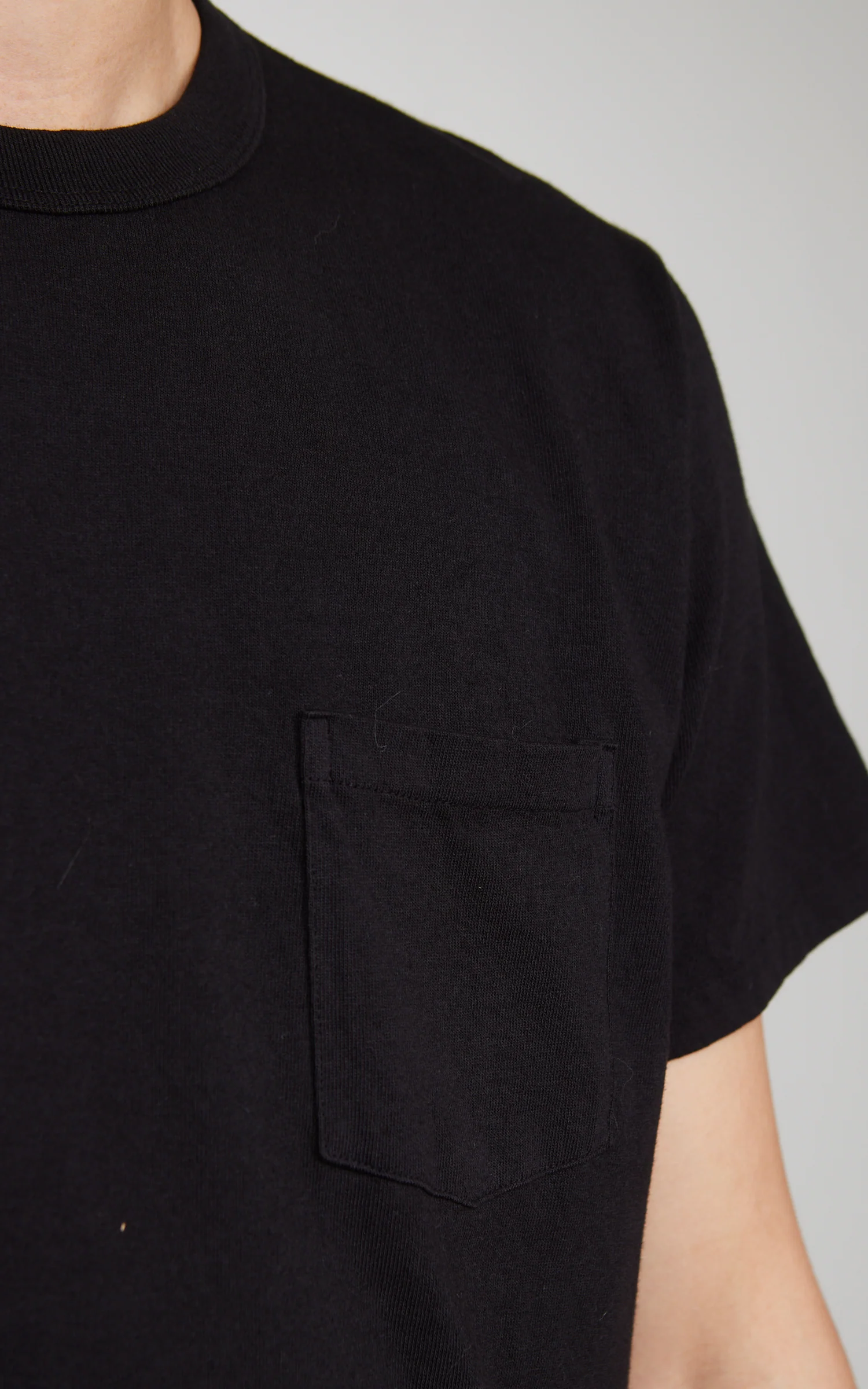 Velva Sheen Pigment Crew Neck Pocket Tee Jet Black - Image 4