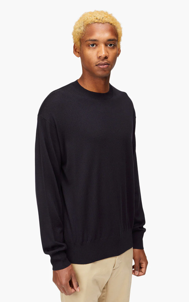 YLÈVE Superfine Merino Wool Knit Pullover Navy - Image 5